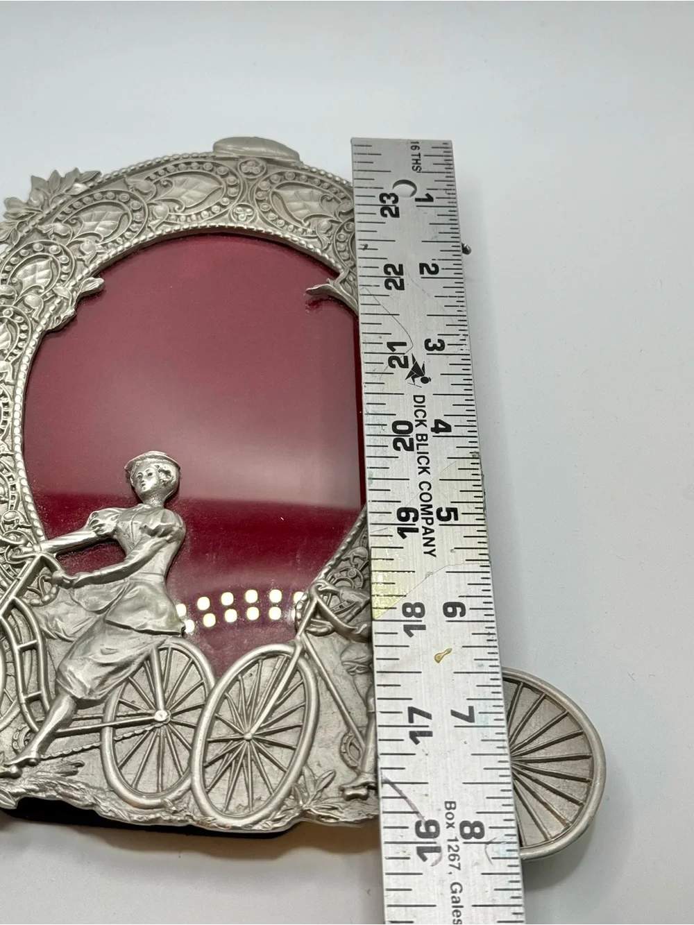 VTG Filigree Pewter Picture Frame Victorian Parisian Bicycle scene 4x6- 7X8 - Picture 7 of 8